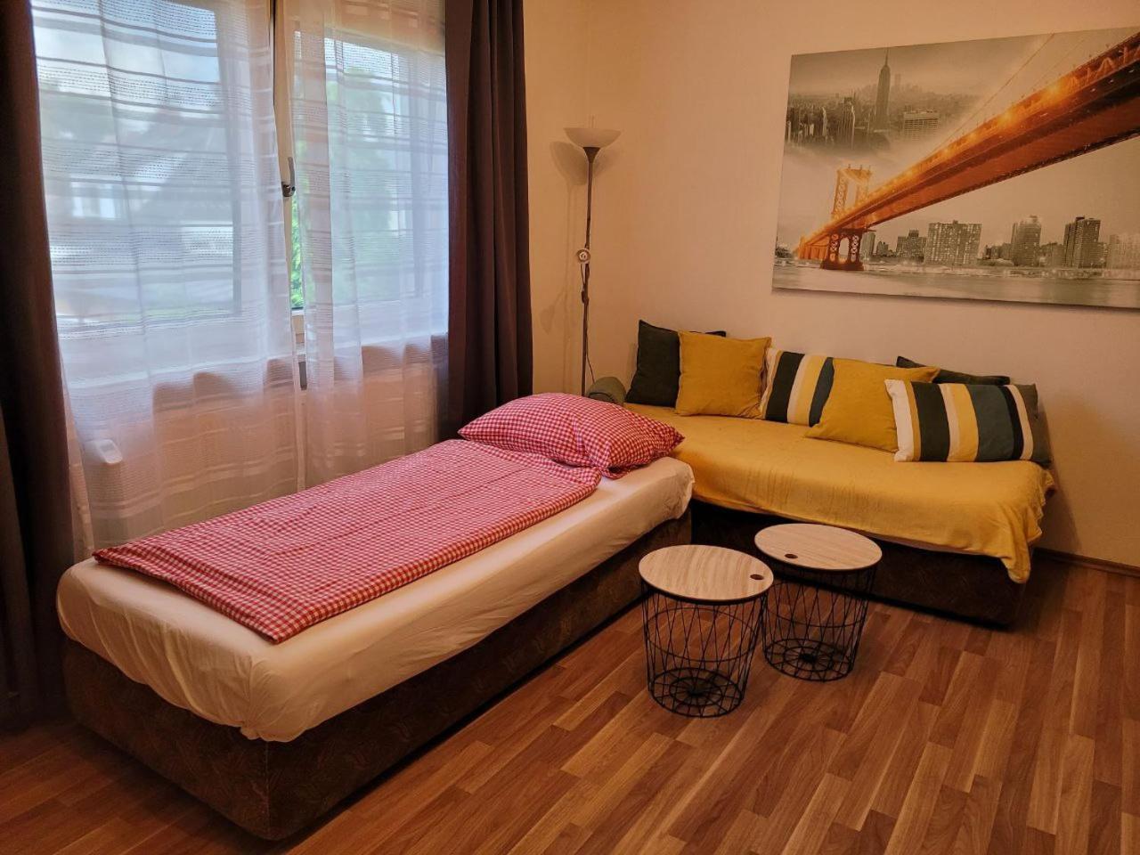 Zentral Gelegene, Sehr Ruhige Und Helle Wohnung Грац Екстер'єр фото
